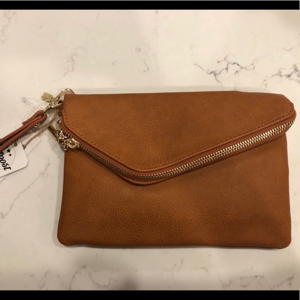 Cute tan,  clutch/wristlet/crossbody purse